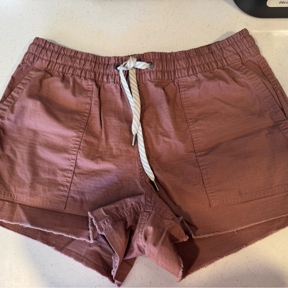 Vuori Casual Shorts